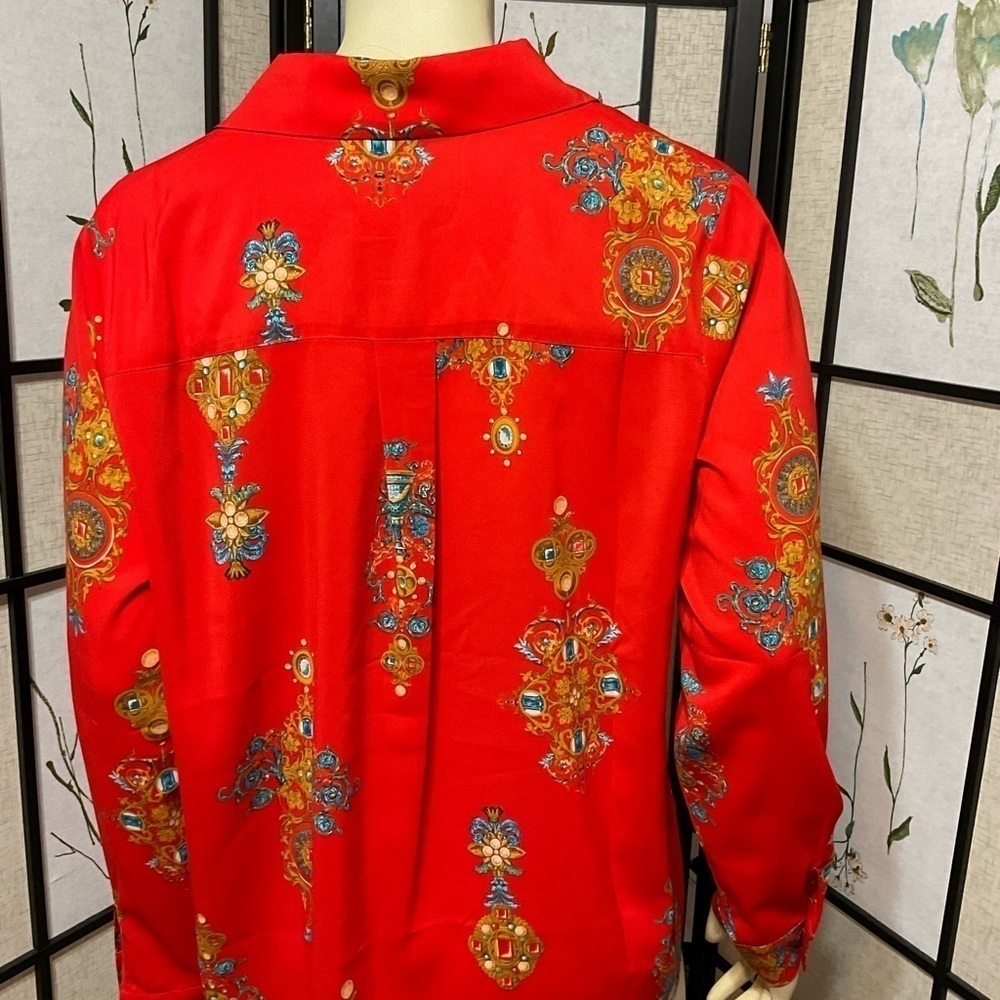 MOTTO Button Down Shirt - Picture 4 of 7